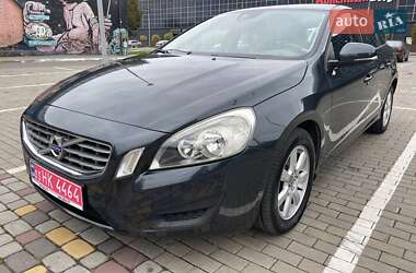 Универсал Volvo V60 2013 в Луцке