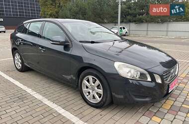 Універсал Volvo V60 2013 в Луцьку