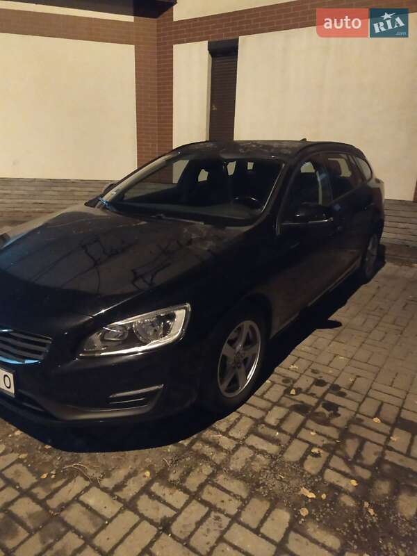 Універсал Volvo V60 2014 в Стрию фото 23 Універсал Volvo V60 2014 в Стрию