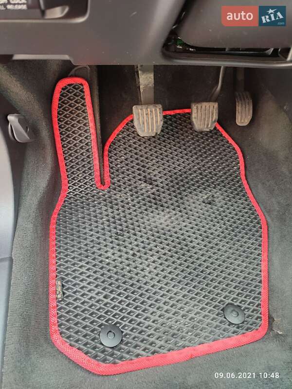 Універсал Volvo V60 2014 в Стрию фото 38 Універсал Volvo V60 2014 в Стрию