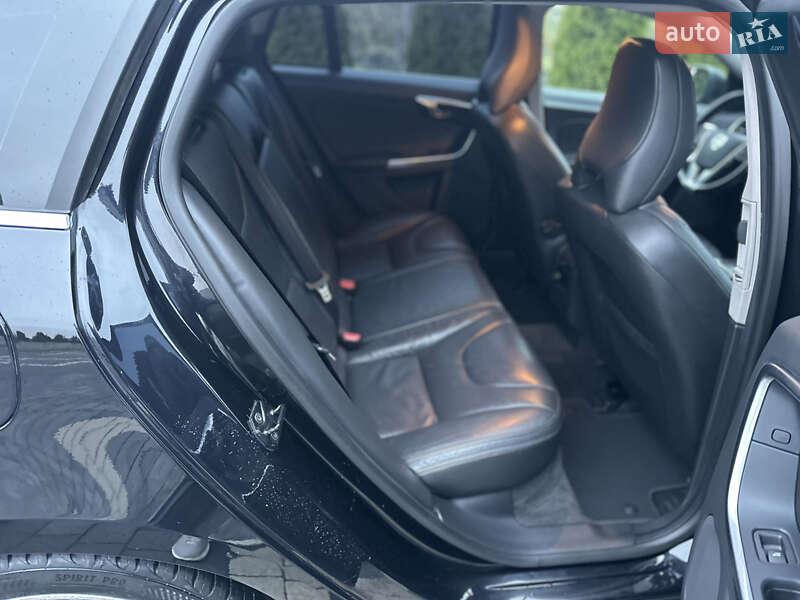 Универсал Volvo V60 2011 в Бродах фото 19 Универсал Volvo V60 2011 в Бродах