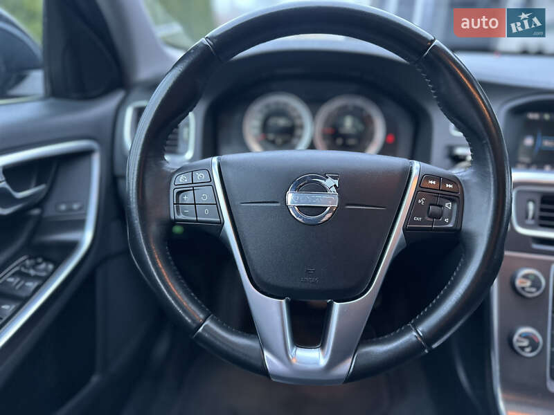 Универсал Volvo V60 2011 в Бродах фото 24 Универсал Volvo V60 2011 в Бродах