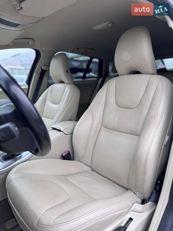 Універсал Volvo V60 2012 в Києві