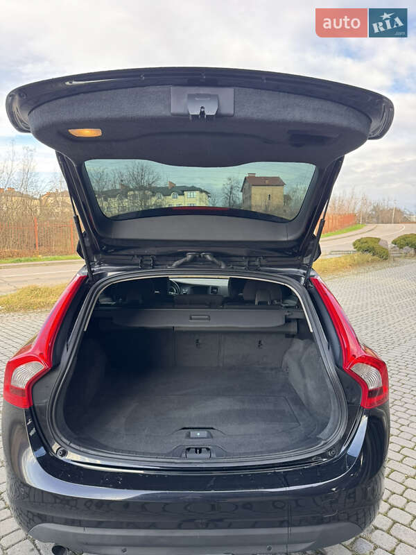 Універсал Volvo V60 2010 в Трускавці