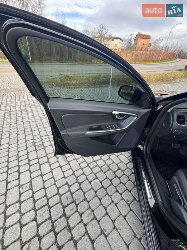 Універсал Volvo V60 2010 в Трускавці