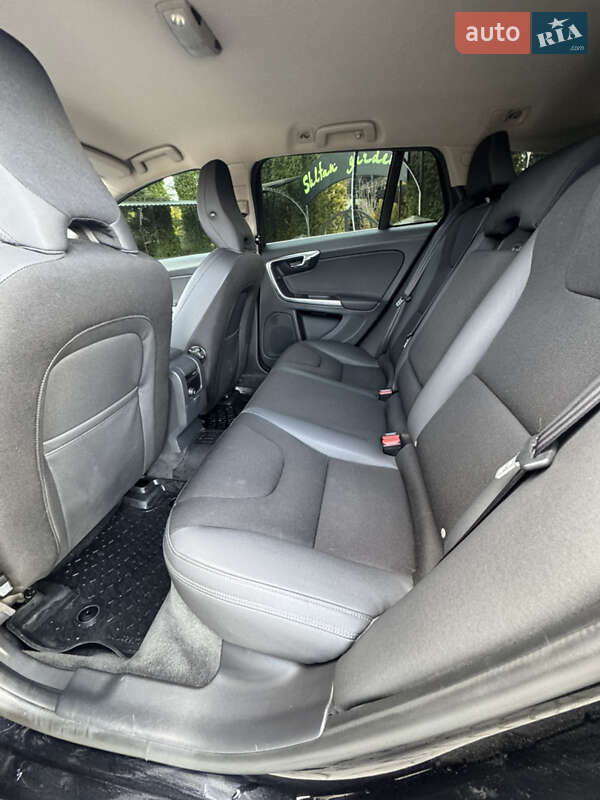 Універсал Volvo V60 2010 в Трускавці