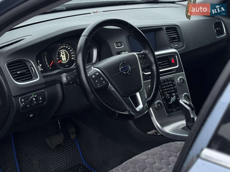 Универсал Volvo V60 2016 в Хмельницком