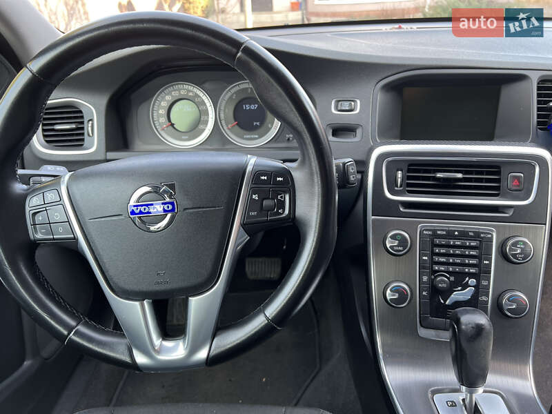 Универсал Volvo V60 2011 в Черкассах