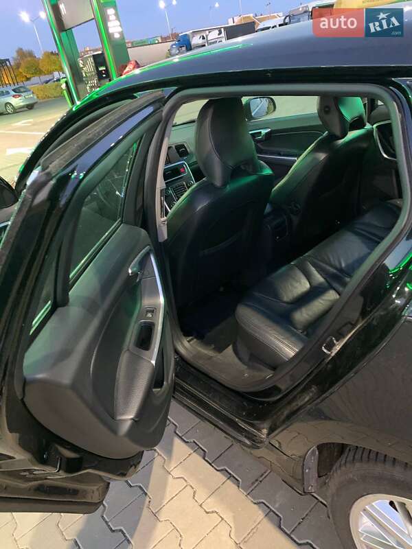 Универсал Volvo V60 2011 в Львове фото 3 Универсал Volvo V60 2011 в Львове