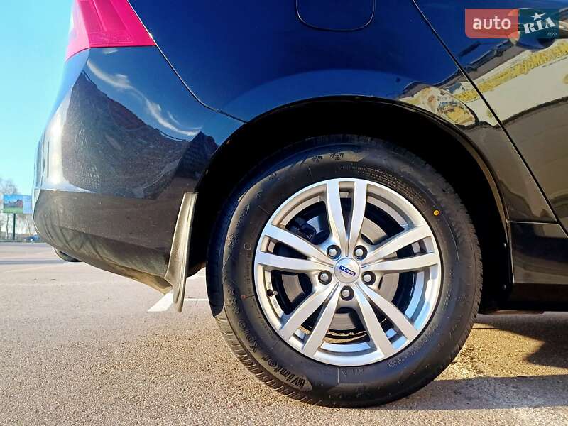 Универсал Volvo V60 2012 в Киеве