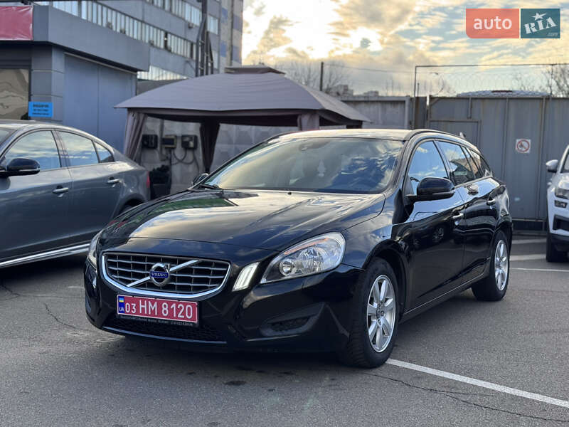 Универсал Volvo V60 2012 в Киеве фото 4 Универсал Volvo V60 2012 в Киеве
