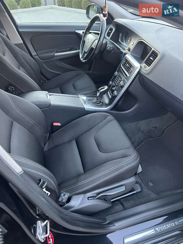 Универсал Volvo V60 2014 в Луцке