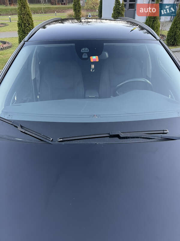 Универсал Volvo V60 2014 в Луцке