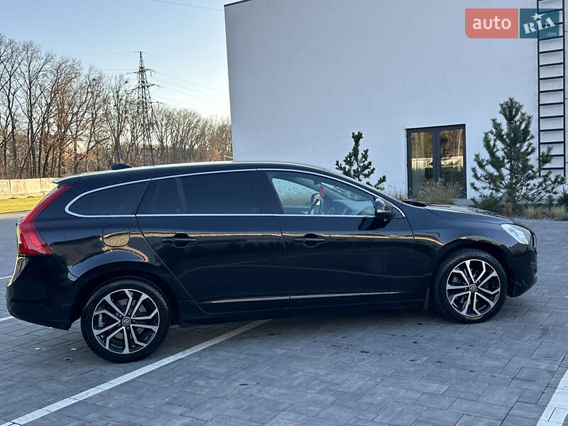 Универсал Volvo V60 2011 в Луцке