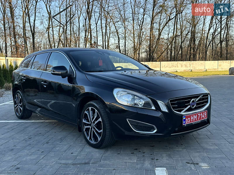 Универсал Volvo V60 2011 в Луцке