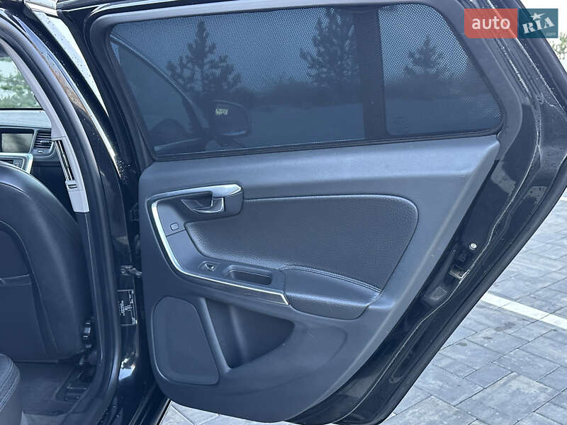 Универсал Volvo V60 2011 в Луцке