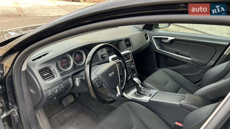 Універсал Volvo V60 2013 в Калуші