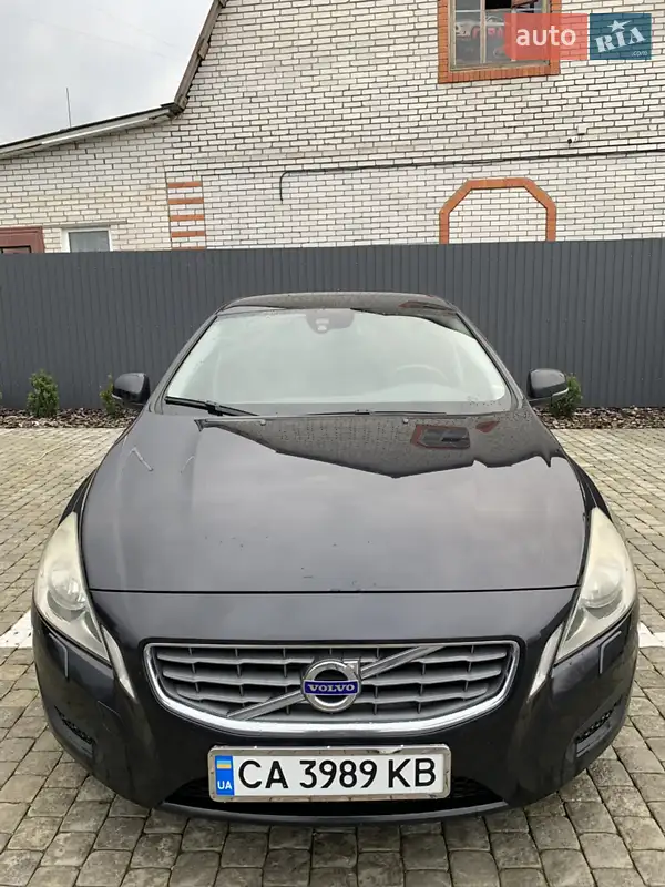 Volvo V60 2011