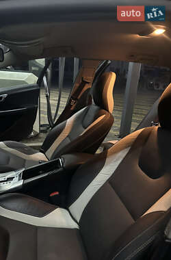 Універсал Volvo V60 2011 в Іршаві