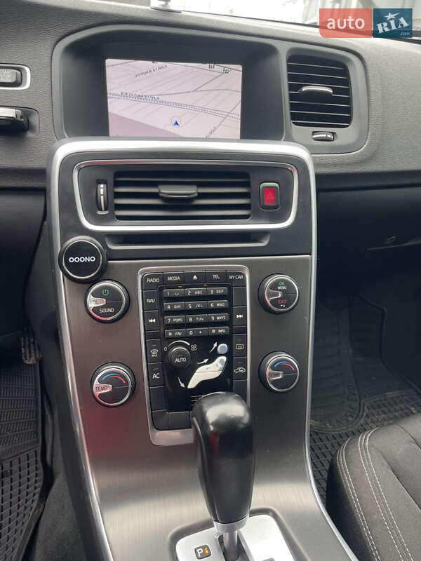 Універсал Volvo V60 2011 в Стрию