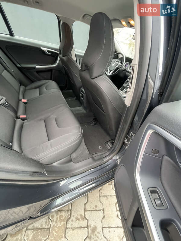 Універсал Volvo V60 2011 в Стрию