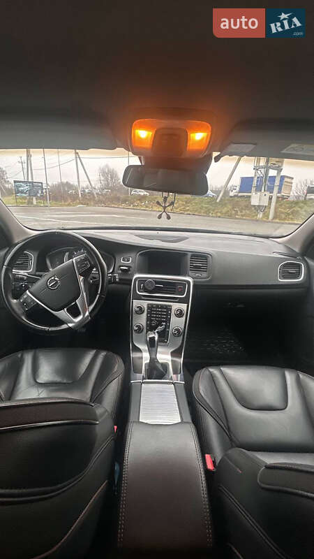 Універсал Volvo V60 2015 в Львові