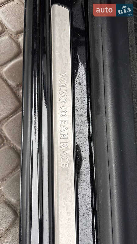 Універсал Volvo V60 2015 в Львові