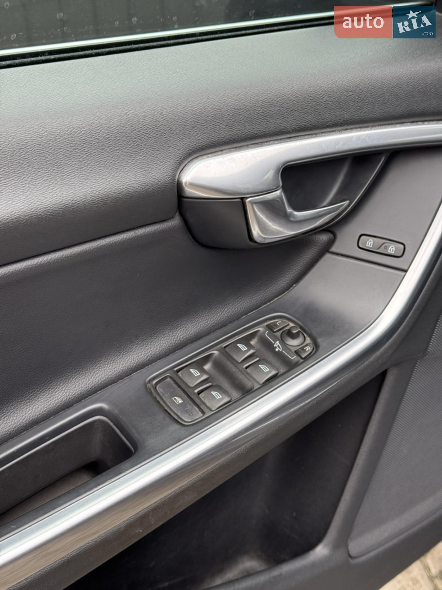 2015 Volvo V60 - мініатюра 28