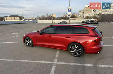 Универсал Volvo V60 2021 в Киеве
