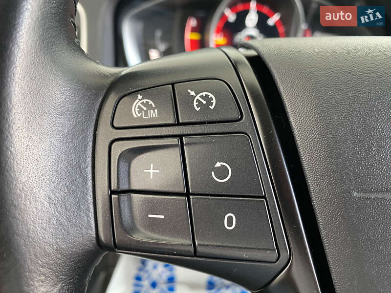 Универсал Volvo V60 2018 в Львове фото 11 Универсал Volvo V60 2018 в Львове