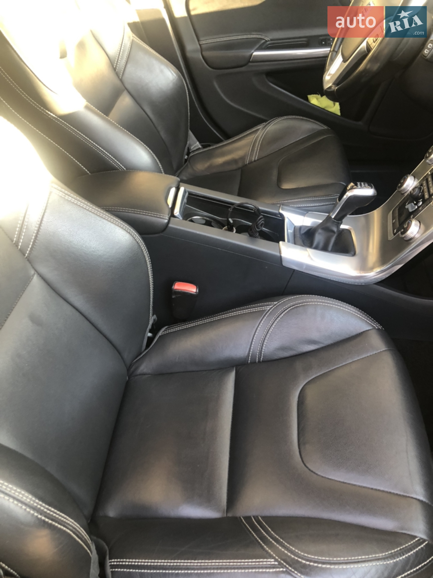 2015 Volvo V60 - мініатюра 14