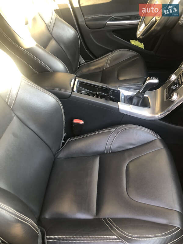 Универсал Volvo V60 2015 в Мостиске фото 14 Универсал Volvo V60 2015 в Мостиске