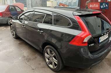 Универсал Volvo V60 2012 в Киеве