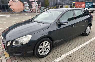 Универсал Volvo V60 2013 в Луцке