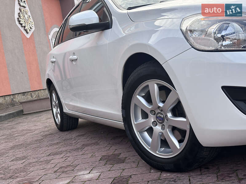 Универсал Volvo V60 2013 в Стрые