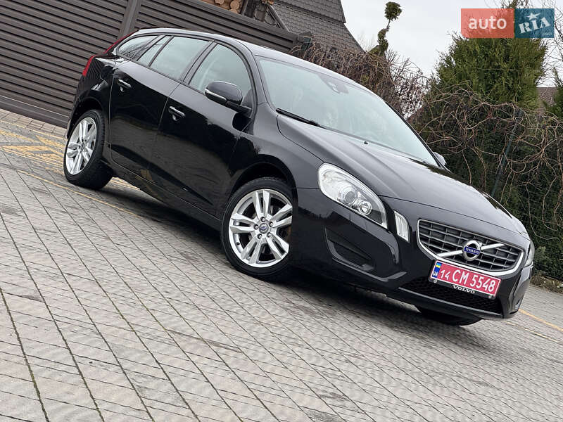 Универсал Volvo V60 2012 в Стрые фото 43 Универсал Volvo V60 2012 в Стрые