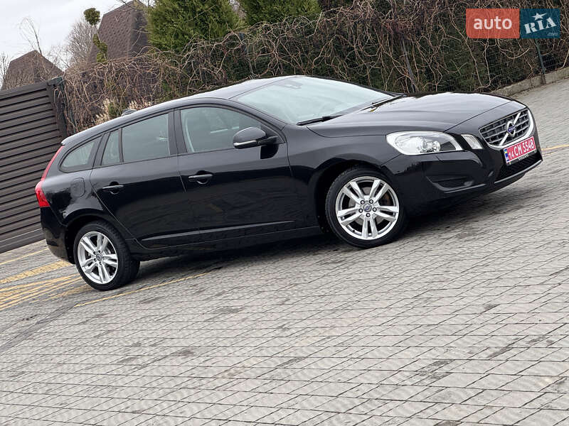 Универсал Volvo V60 2012 в Стрые фото 47 Универсал Volvo V60 2012 в Стрые