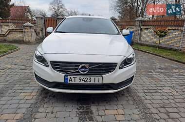 Універсал Volvo V60 2017 в Коломиї