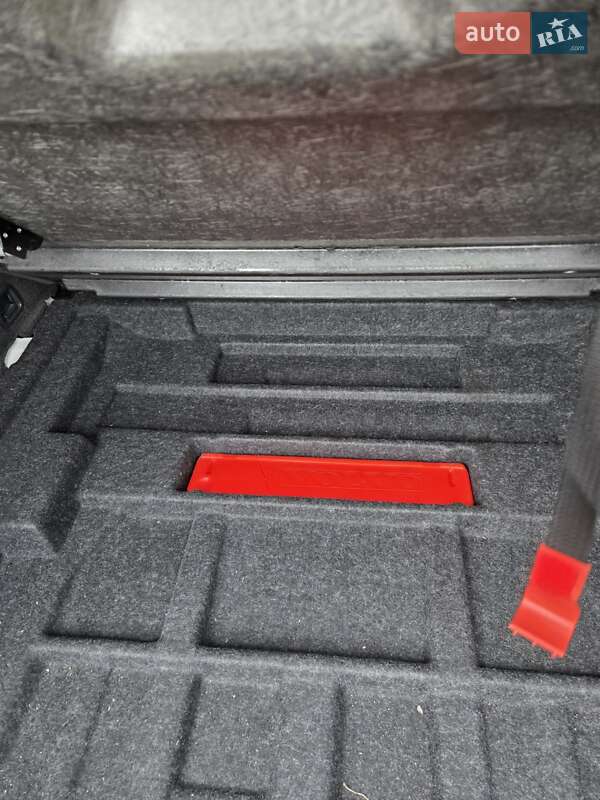 Универсал Volvo V60 2012 в Львове