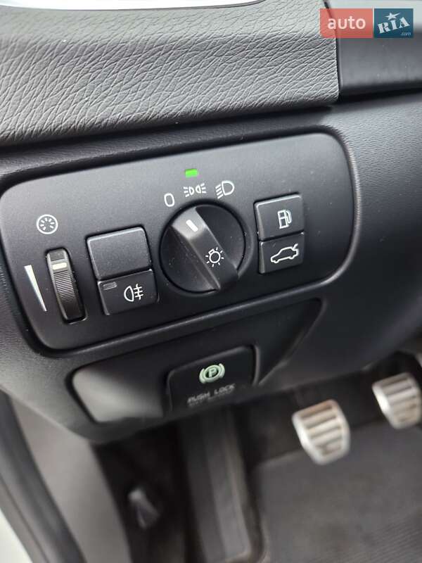 Универсал Volvo V60 2012 в Львове