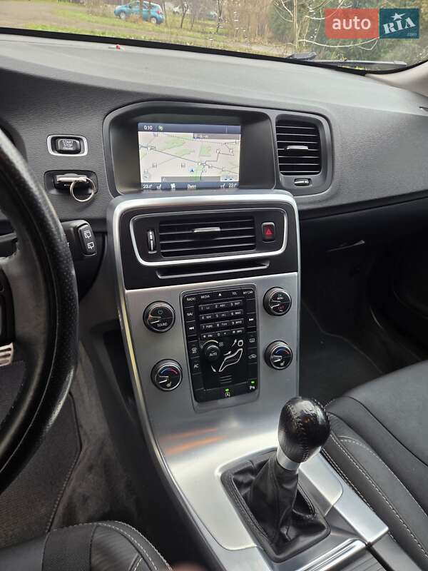 Универсал Volvo V60 2012 в Львове