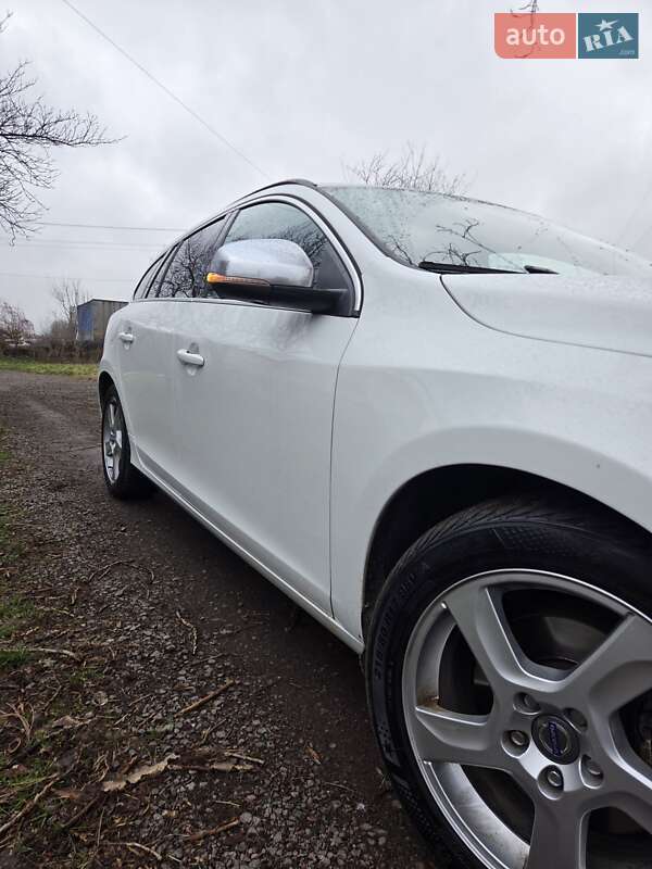 Универсал Volvo V60 2012 в Львове