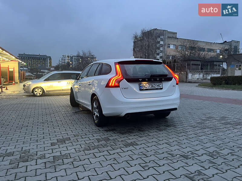 Універсал Volvo V60 2014 в Львові