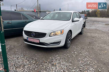 Универсал Volvo V60 2015 в Полтаве