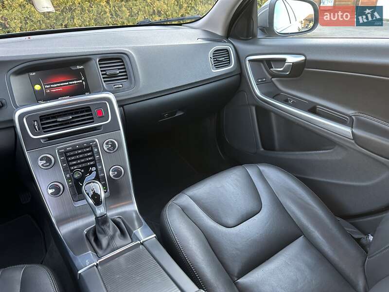 Універсал Volvo V60 2016 в Стрию