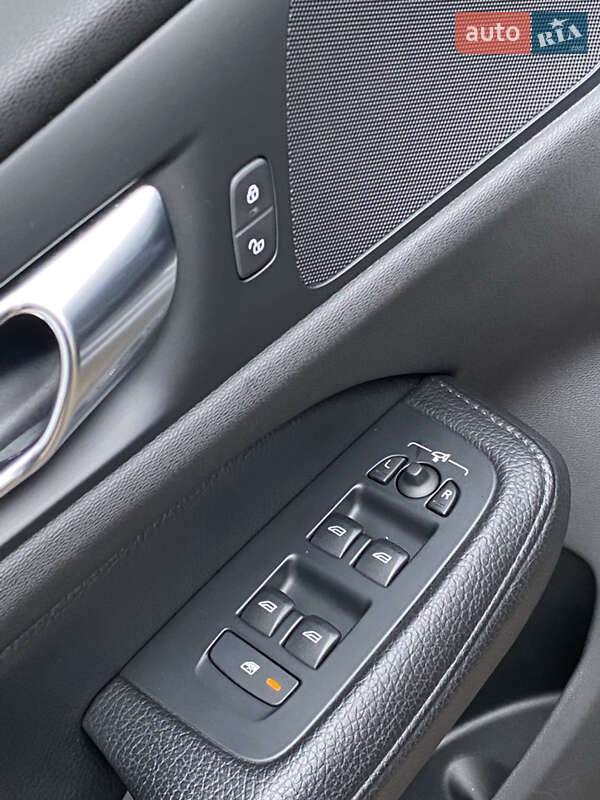 Універсал Volvo V60 2020 в Києві