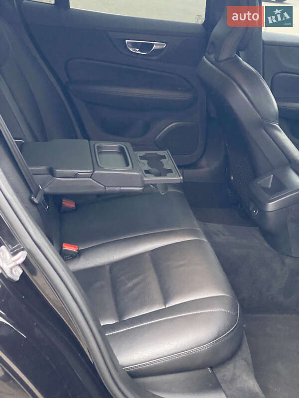 Універсал Volvo V60 2020 в Києві