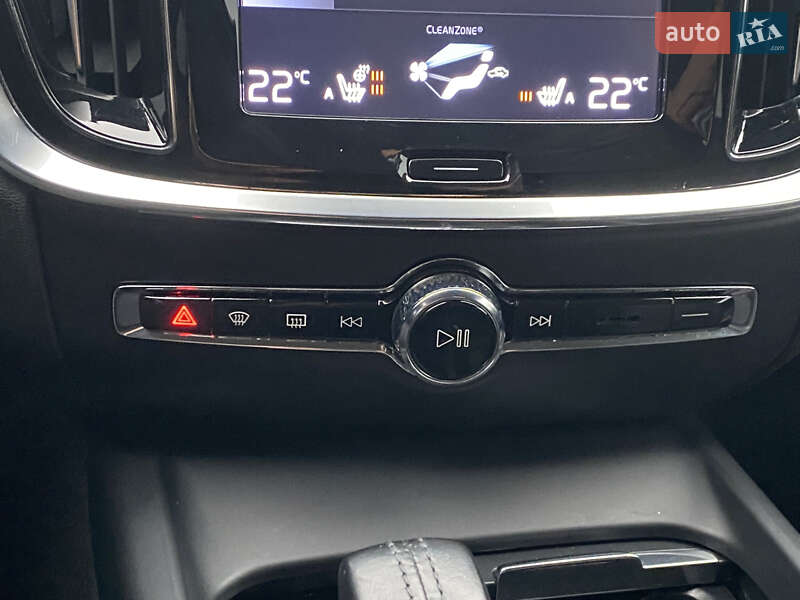 Універсал Volvo V60 2020 в Києві