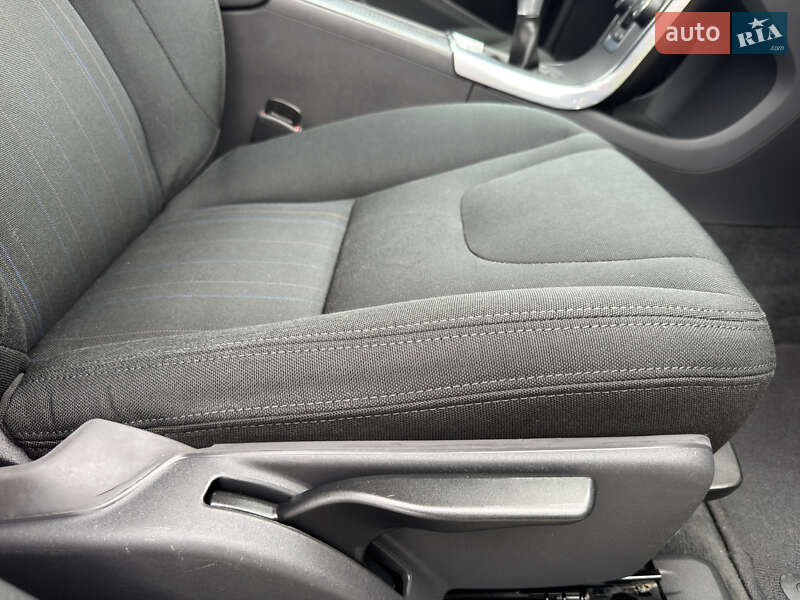 Универсал Volvo V60 2012 в Стрые