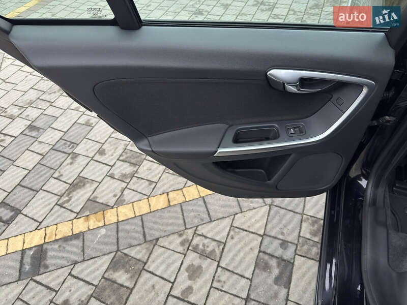 Универсал Volvo V60 2012 в Стрые